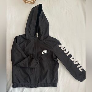 Kids 2t Nike windbreaker nwot